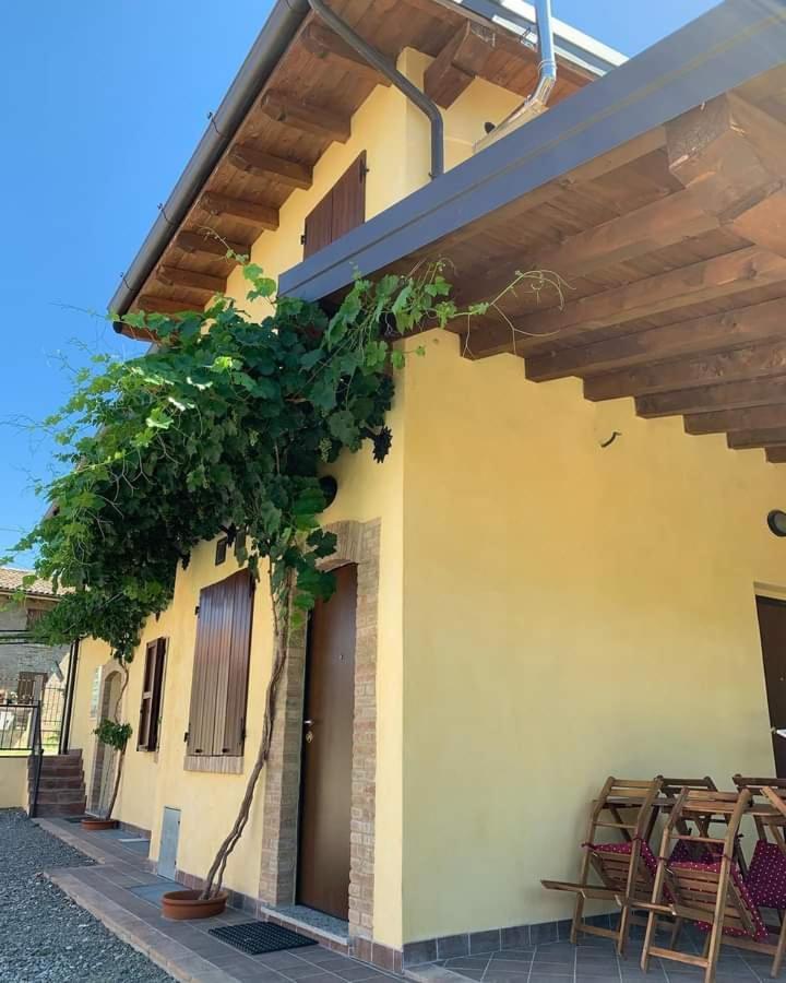 Agriturismo Casa Garello Salice Terme Exterior photo