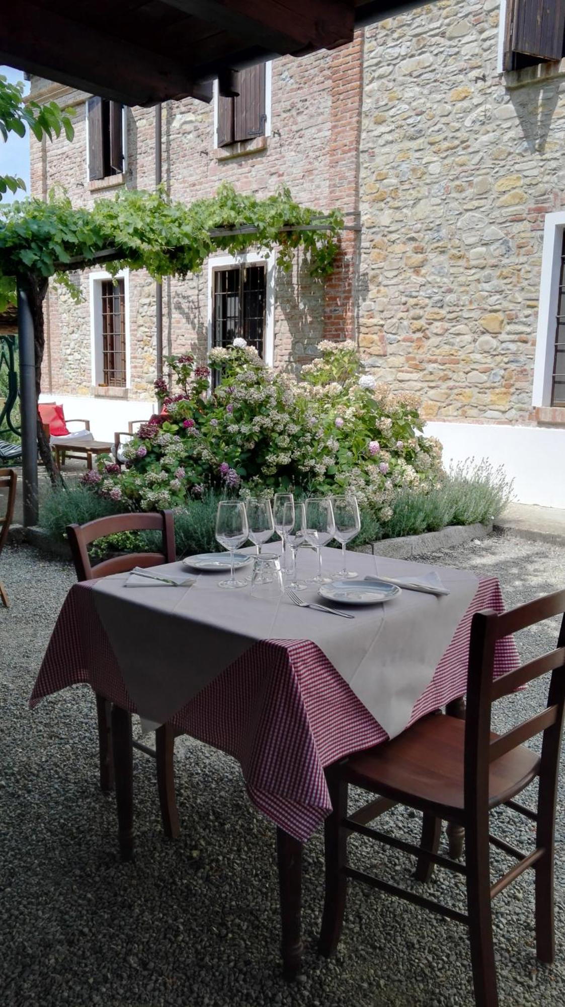 Agriturismo Casa Garello Salice Terme Exterior photo